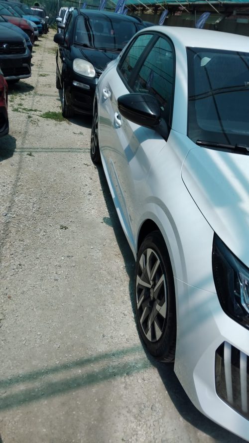 Peugeot 208 1.2 BENZINA STYLE 2025 KM0