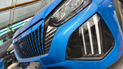 Peugeot 2008 1.2 Hybrid 136CV Allure AUTOMATICA KM0