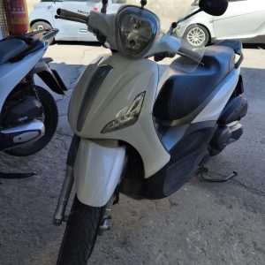 PIAGGIO BEVERLY 350 DEL 2017 PER COMMERCIANTI