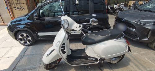 Vespa GTS 300 del 2018 USATO