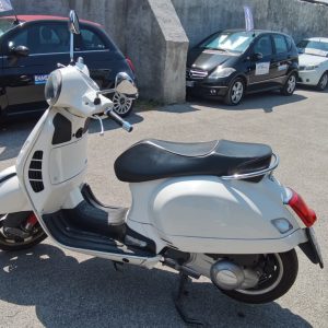 Vespa GTS 300 del 2018 USATO