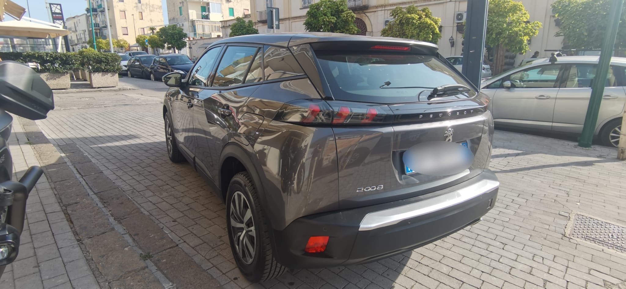Peugeot 2008 1.5 BlueHDi 110 BUSINESS 2021 USATO