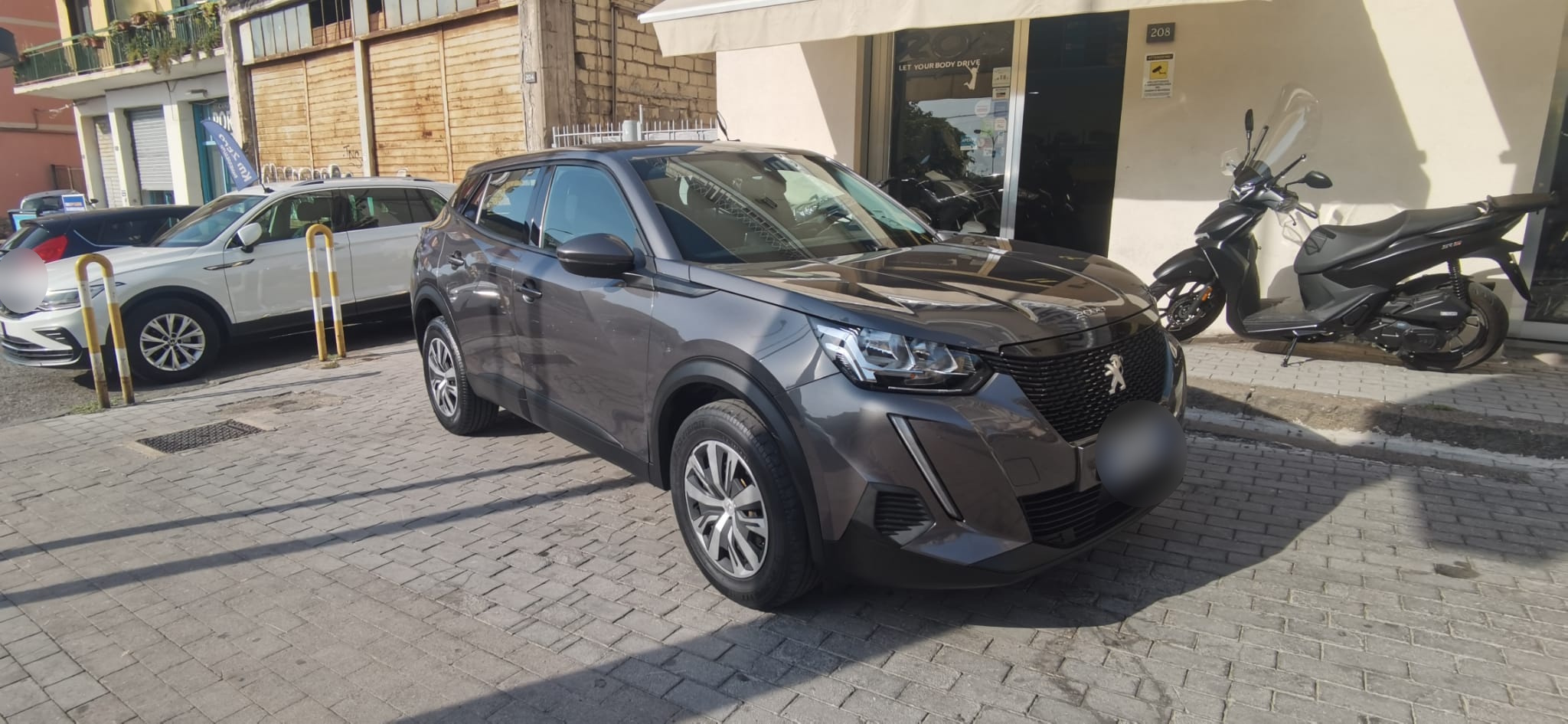 Peugeot 2008 1.5 BlueHDi 110 BUSINESS 2021 USATO