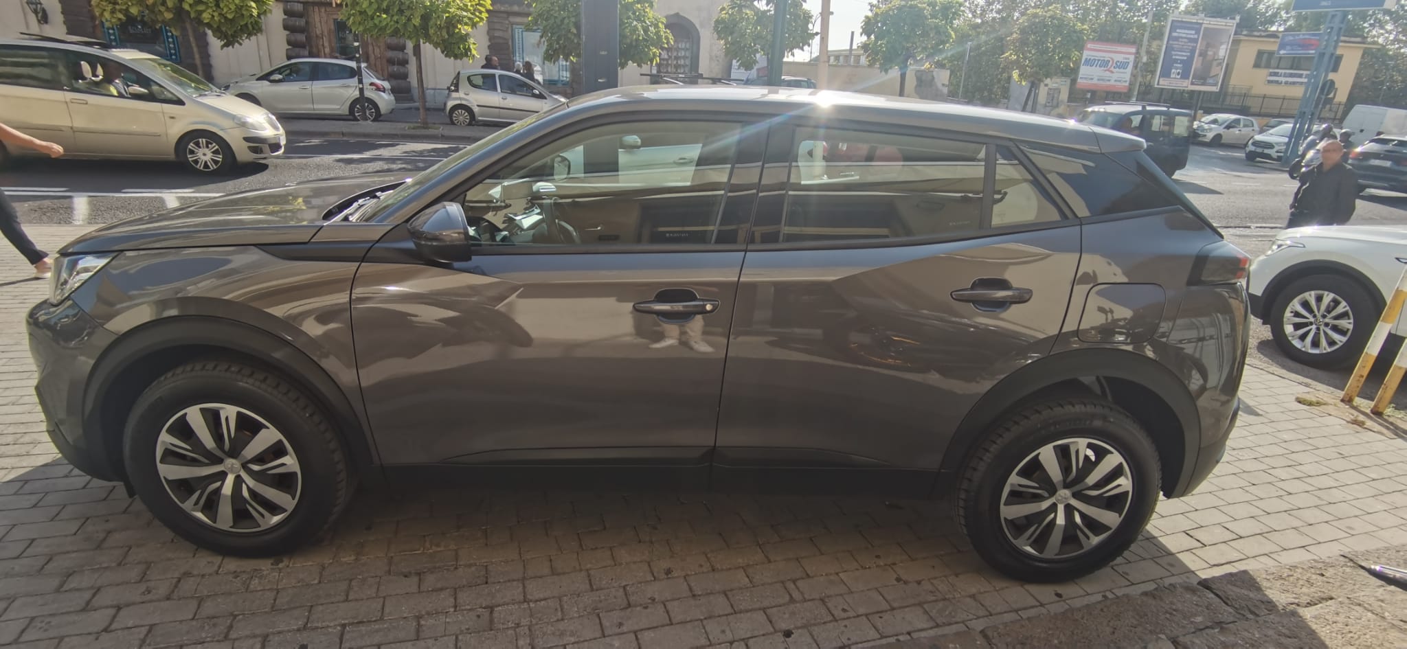Peugeot 2008 1.5 BlueHDi 110 BUSINESS 2021 USATO