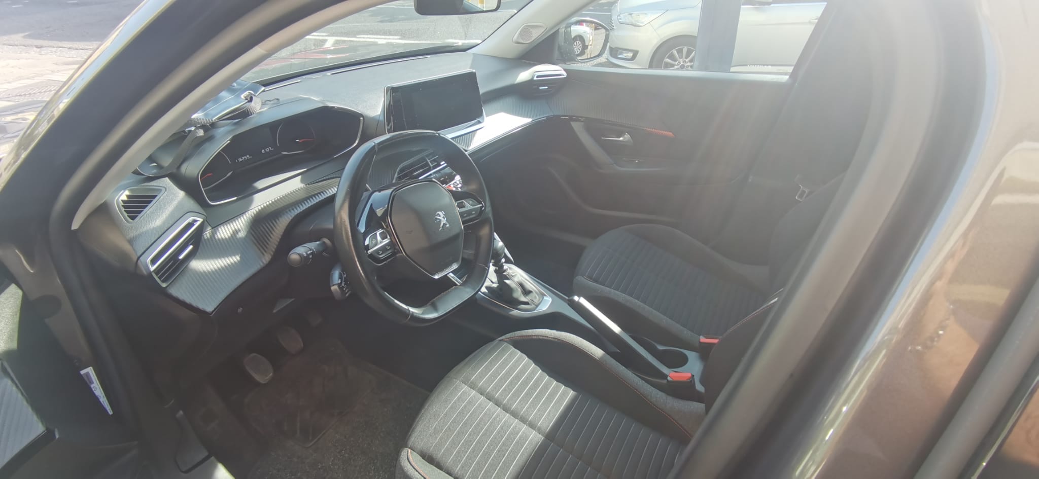 Peugeot 2008 1.5 BlueHDi 110 BUSINESS 2021 USATO