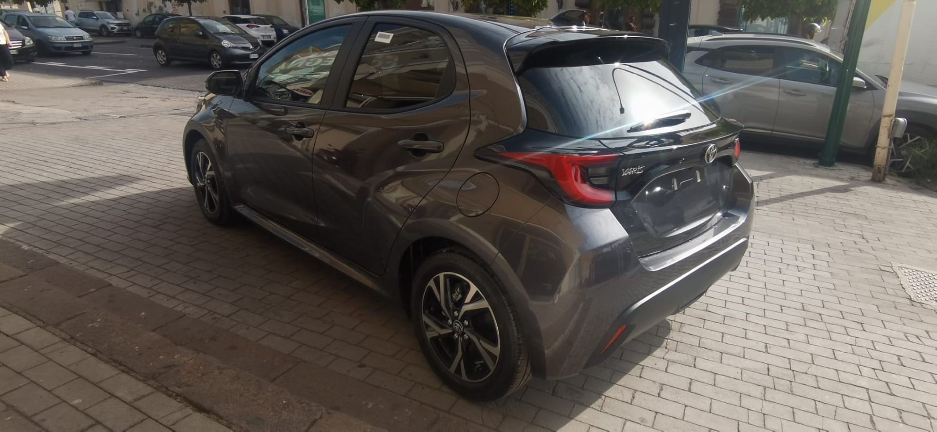 Toyota Yaris 1.5 Hybrid 5 porte Trend NUOVA