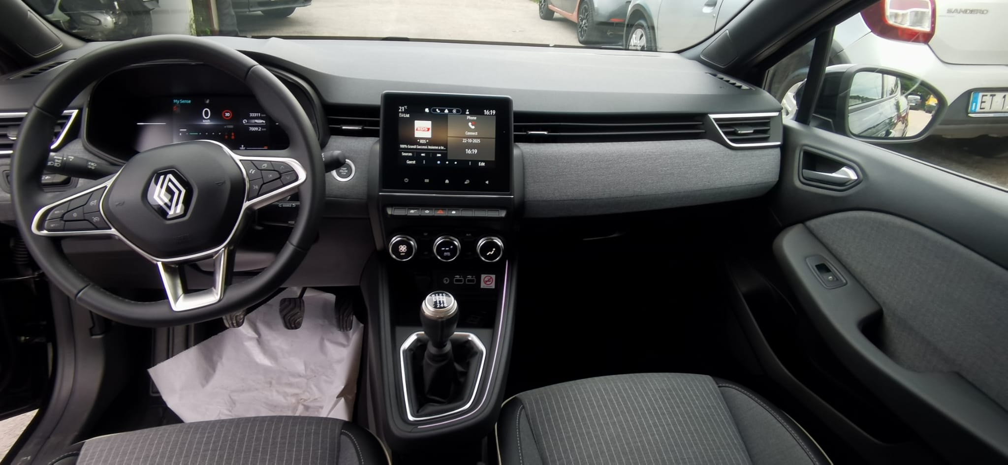 Renault Clio 1.0 TCe 90 CV 5 porte Techno 2024 USATO