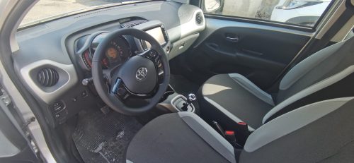 Toyota Aygo 1.0 CVT-i 69 CV 5P CONNECT 2016 USATO
