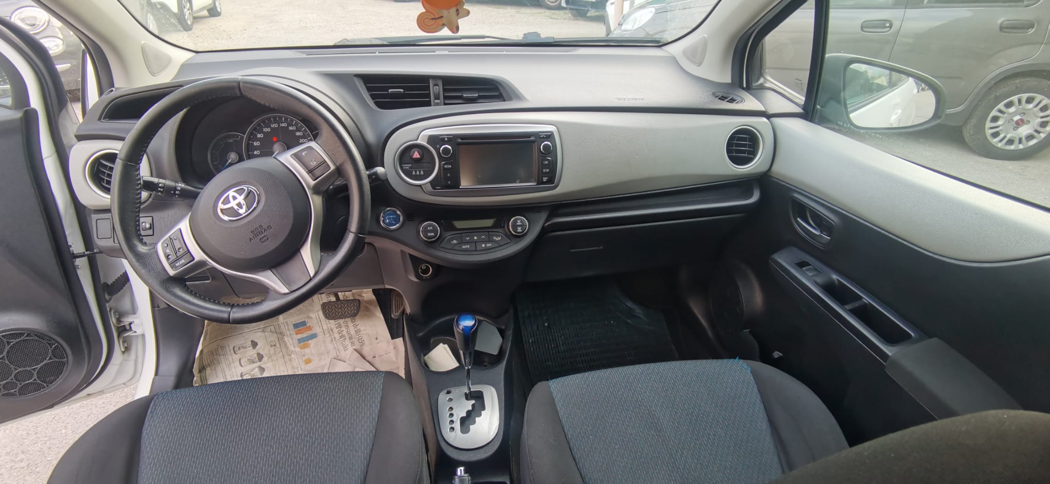 Toyota Yaris 1.5 Hybrid 5 porte 2014 USATO