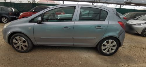 Opel Corsa 1.2 5 porte benzina 2007 USATO
