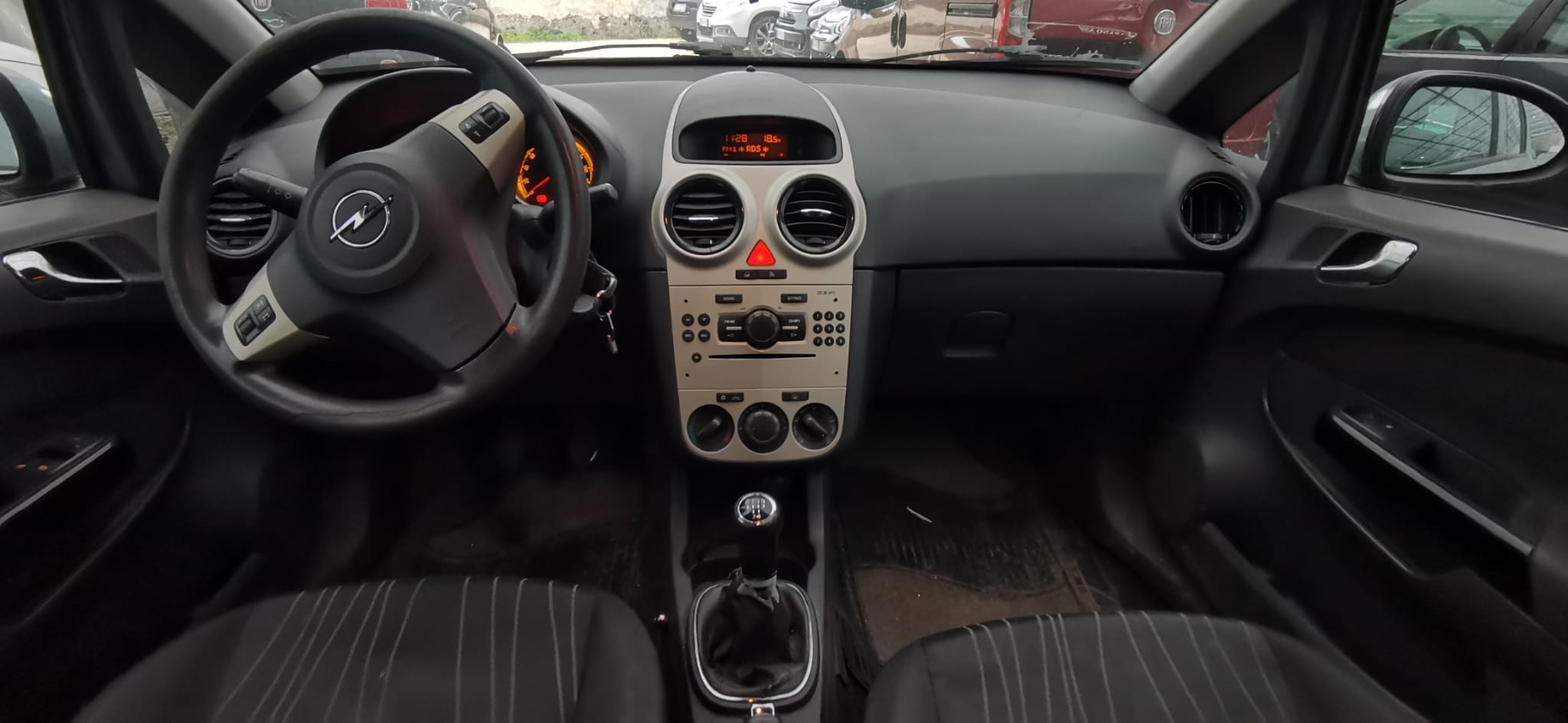 Opel Corsa 1.2 5 porte benzina 2007 USATO