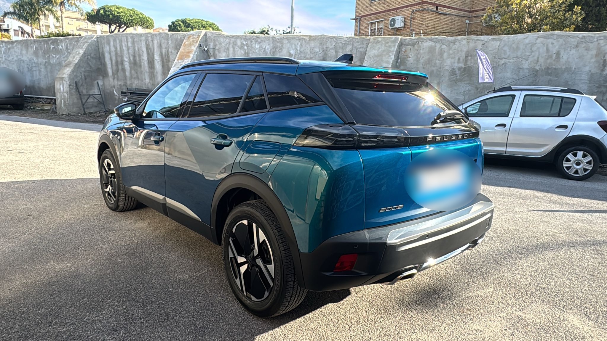 Peugeot 2008 1.2 Hybrid 130cv Allure 2025 USATO