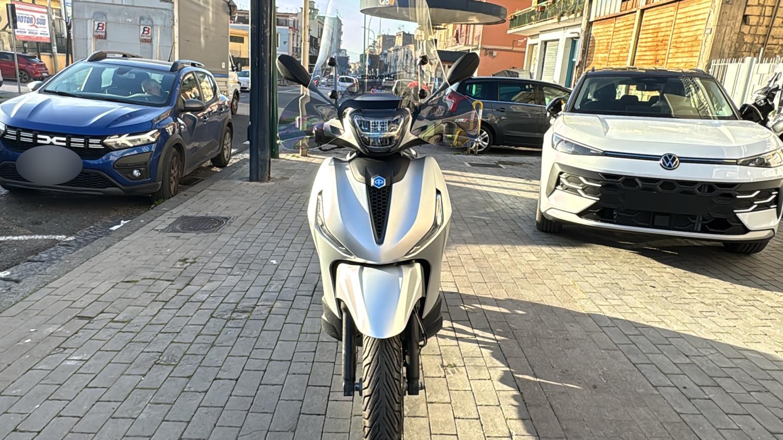 Piaggio Beverly 400 del 2024 USATO