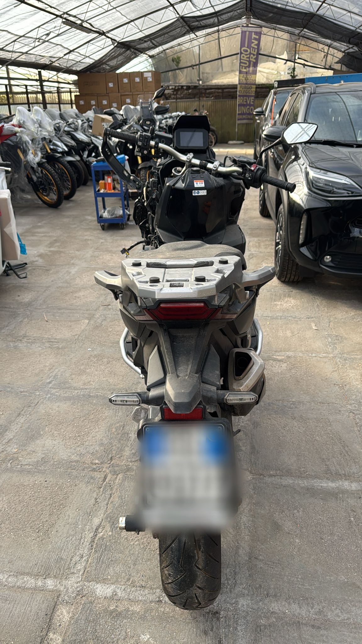 Honda X-ADV 750 del 2023 SINSTRATO