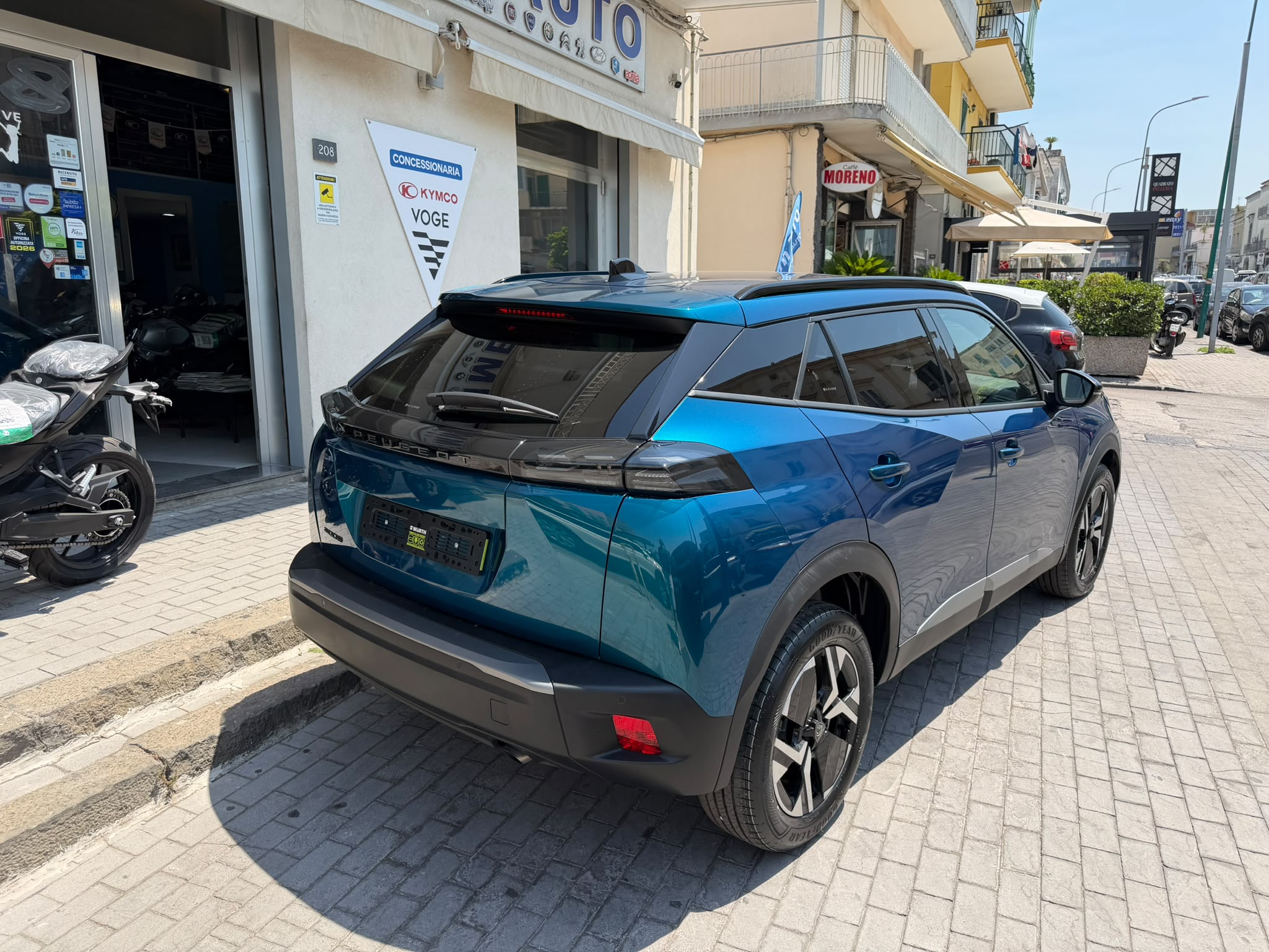 Peugeot 2008 1.2 BENZINA PURETECH 100CV ALLURE 2025 KM0
