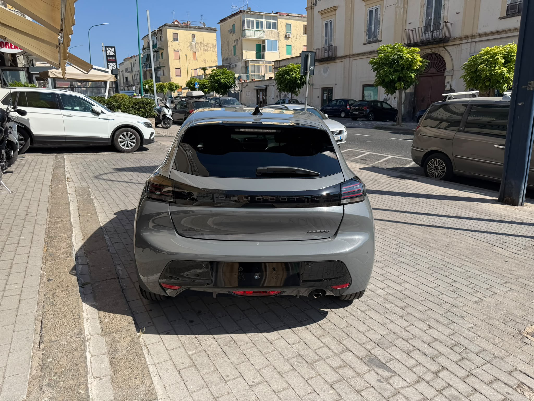 Peugeot 208 1.2 Hybrid 110cv AUTOMATICA ALLURE 2025 KM0