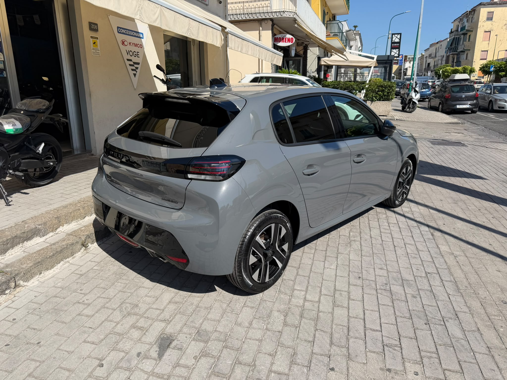 Peugeot 208 1.2 Hybrid 110cv AUTOMATICA ALLURE 2025 KM0