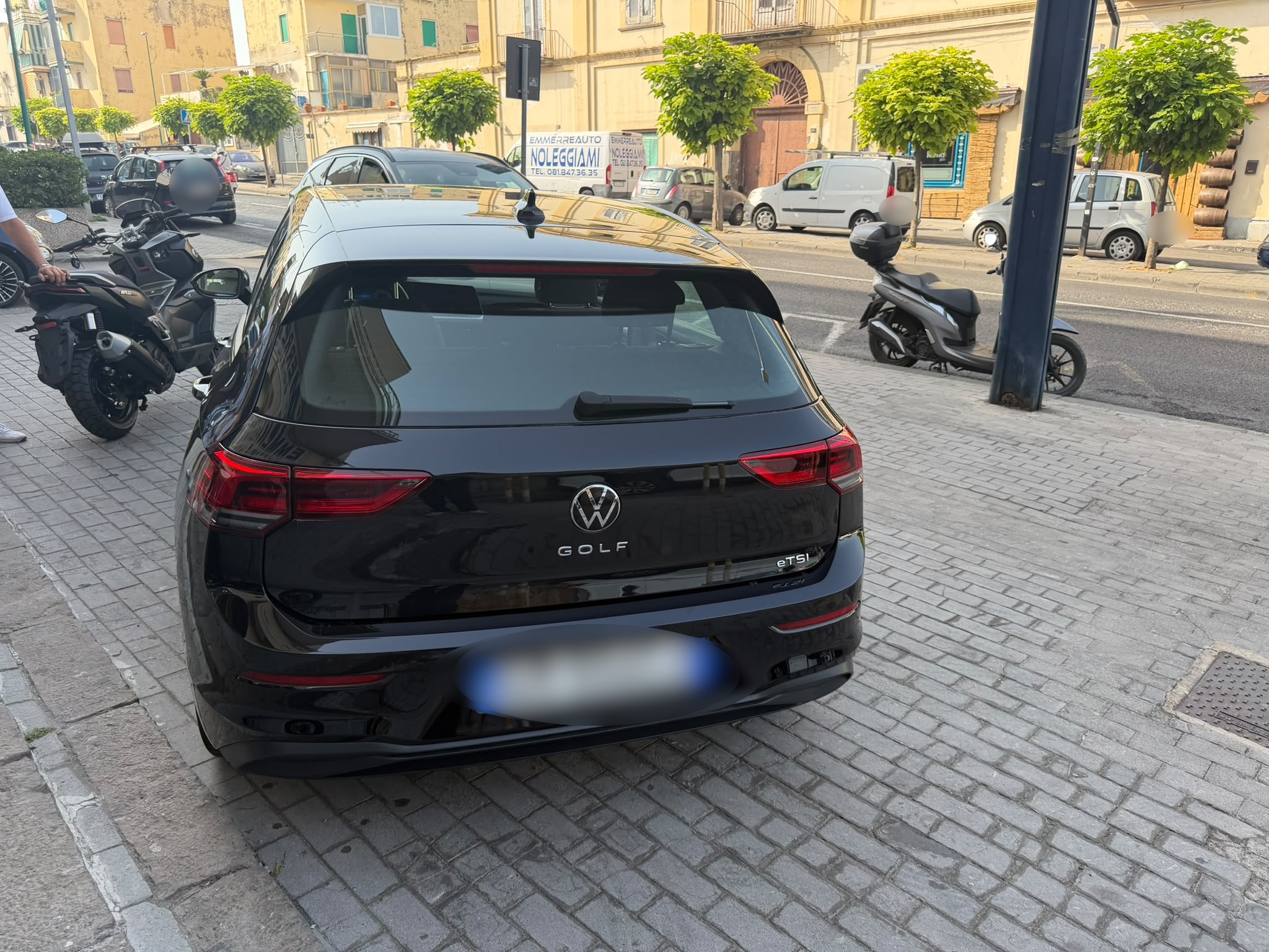Volkswagen Golf 1.0 TSI EVO DSG Life AUTOMATICA 2023 USATO