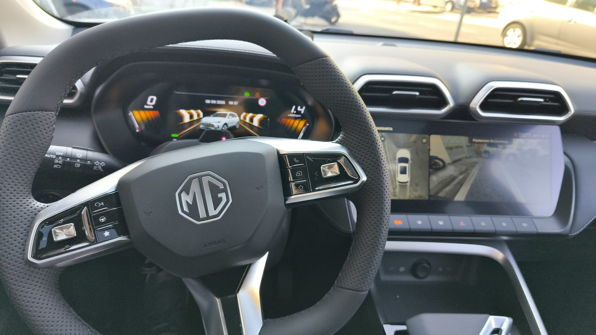 Mg ZS 1.5 Hybrid+ Luxury AUTOMATICA KM0 2026 - immagine 8